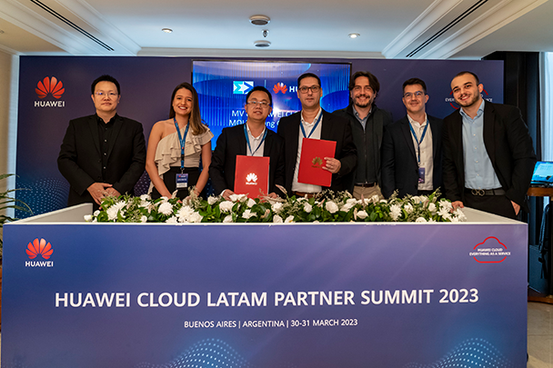 Winner of 2021 HUAWEI CLOUD APAC Partner Summit Award: Magnus Games Studio  